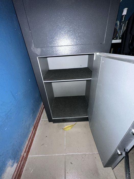 Продам сейф ( стальний ящик )