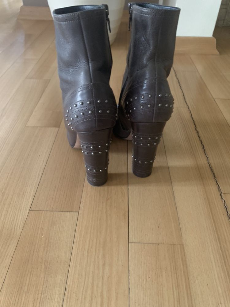 Prada botki roz 39