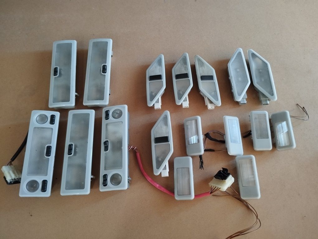BMW E36 Lampki szare zwykłe w podsufitkę słupki lampki C jupiterek