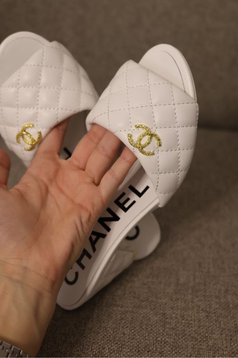 Chanel мюлі нові