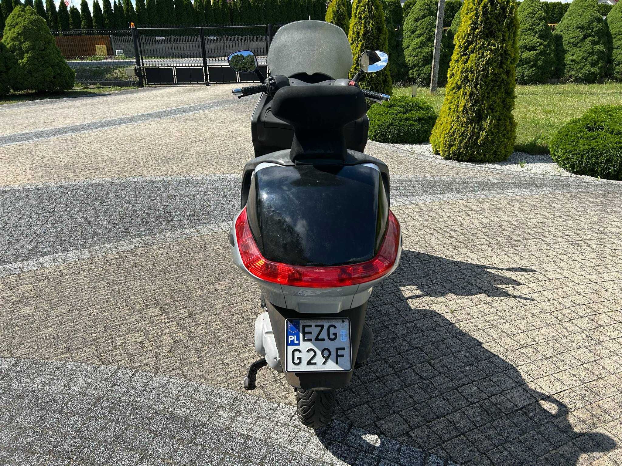 Skuter Piaggio x8 125ccm 2007r