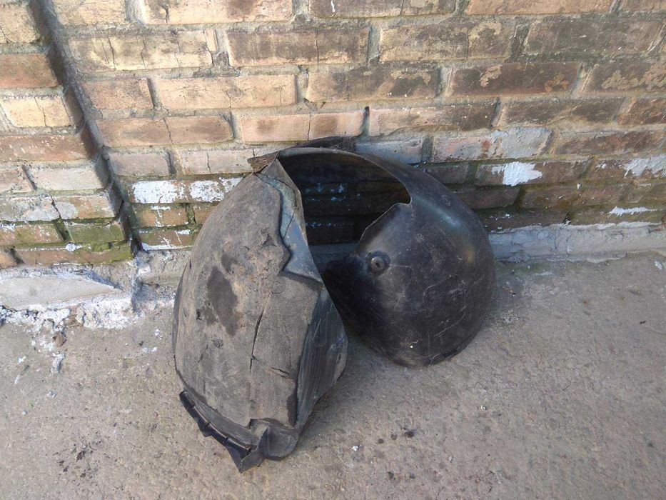 Подкрилок, локер передній лівий Volksvagen B7 2011-2015