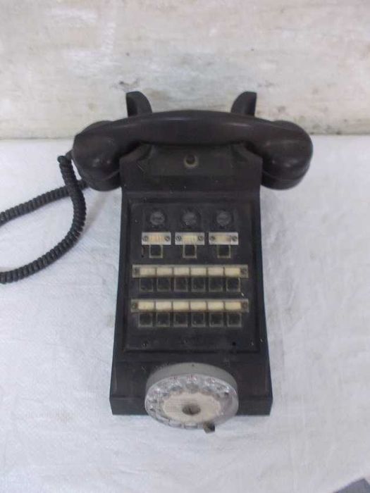 Stary industrialny telefon Ericsson PRL vintage