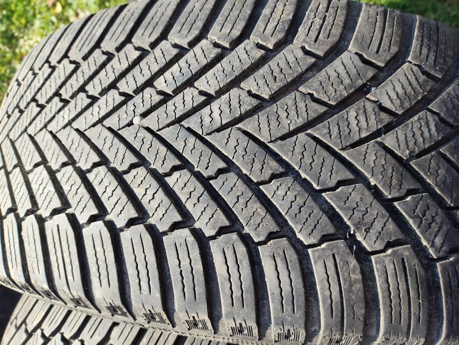 Opony zimowe Continental 225/50/17 20r