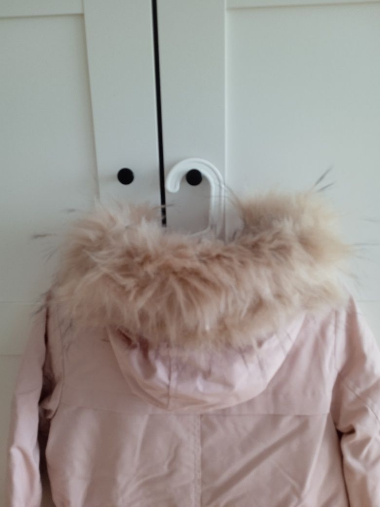 Nowa zimowy płaszcz dla dziewczynki Reserved roz 146