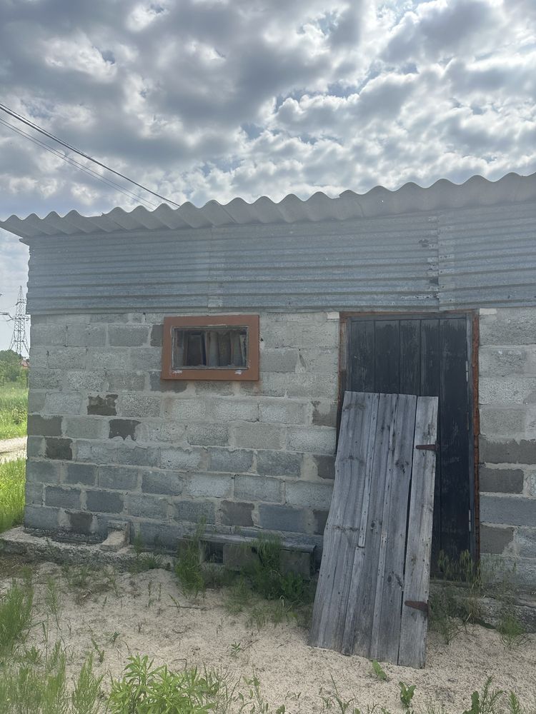 Петрушки 20 соток світло 16 квт , газ , асфальт