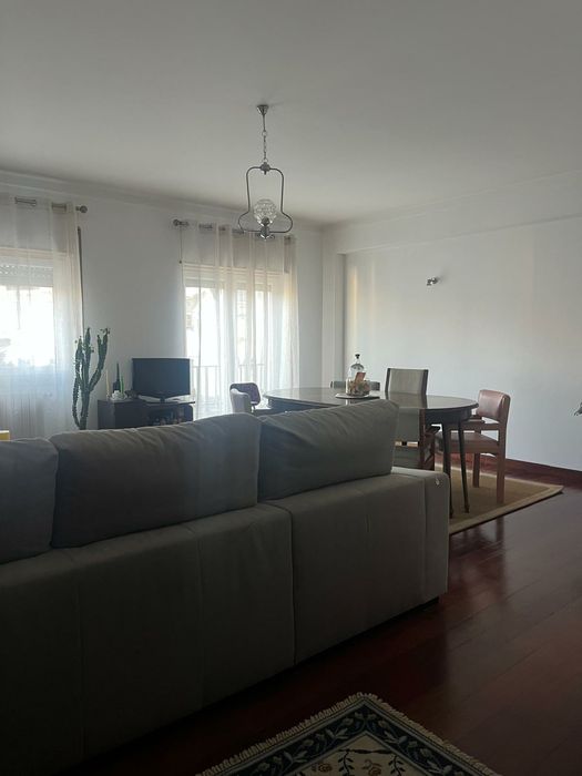 Quarto para arrendar