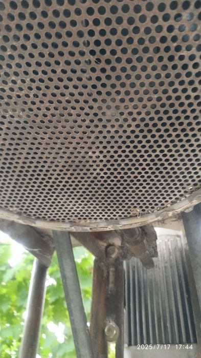 Зернодробилка, состояние б/у