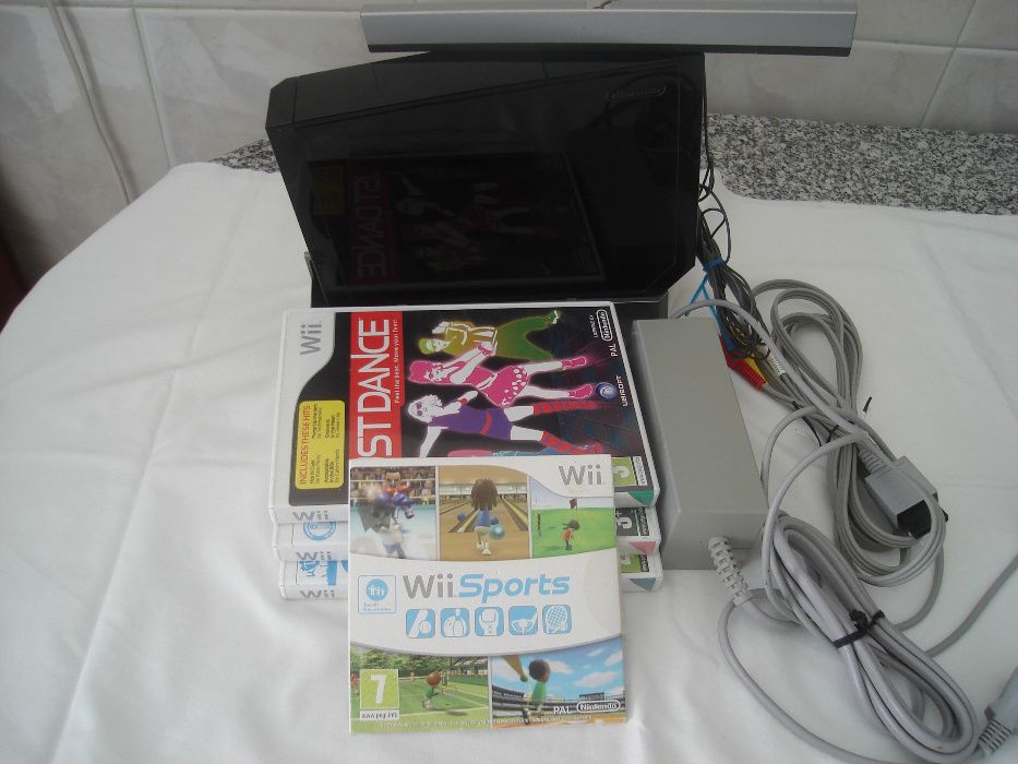 Consola Nintendo Wii (preta) sem comandos