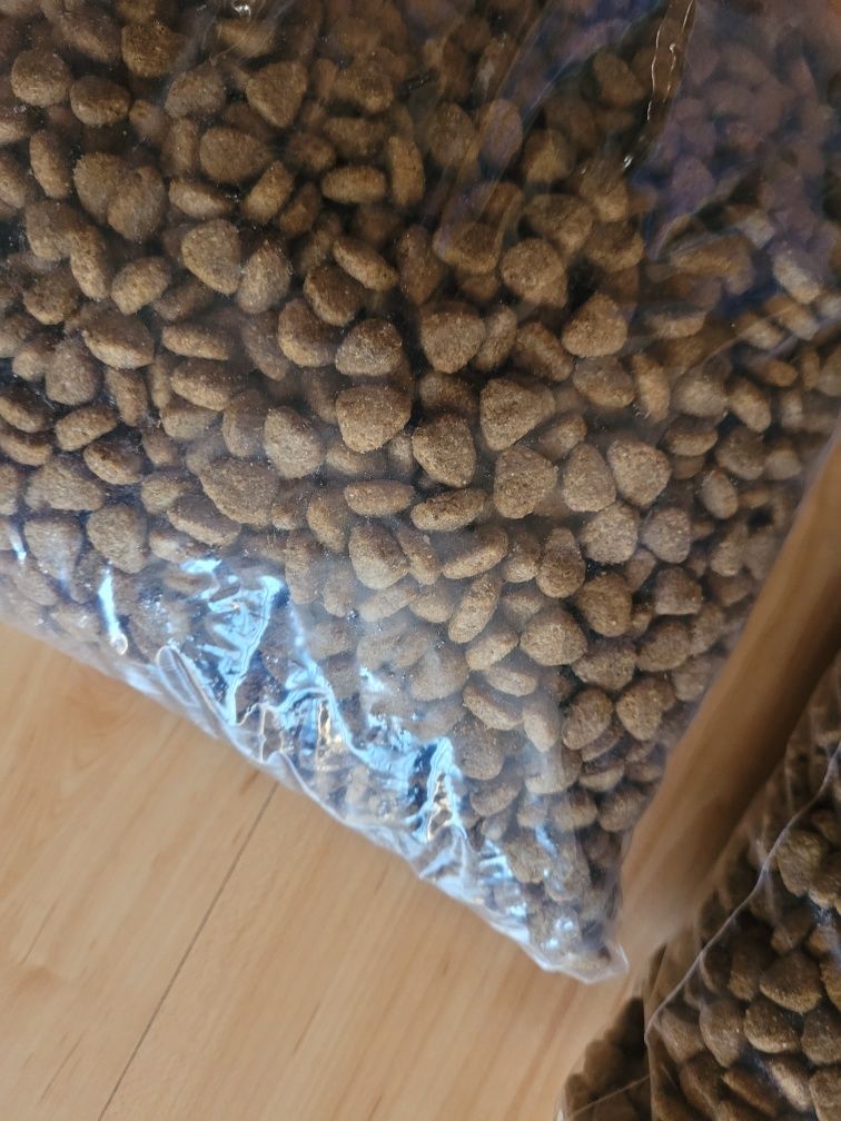Karma sucha dla kota ,drób, 3,5 kilo,okazja.