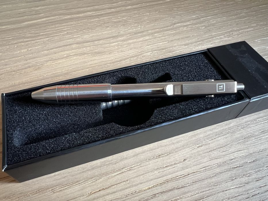 Długopis tytanowy Big Idea Design Dual Side Click Pen - EDC