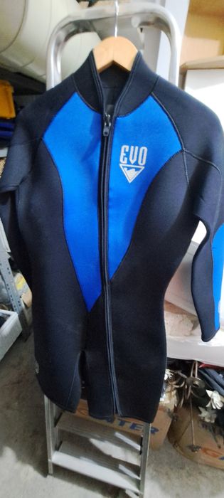 Fato - Roupa para mergulho XL e M