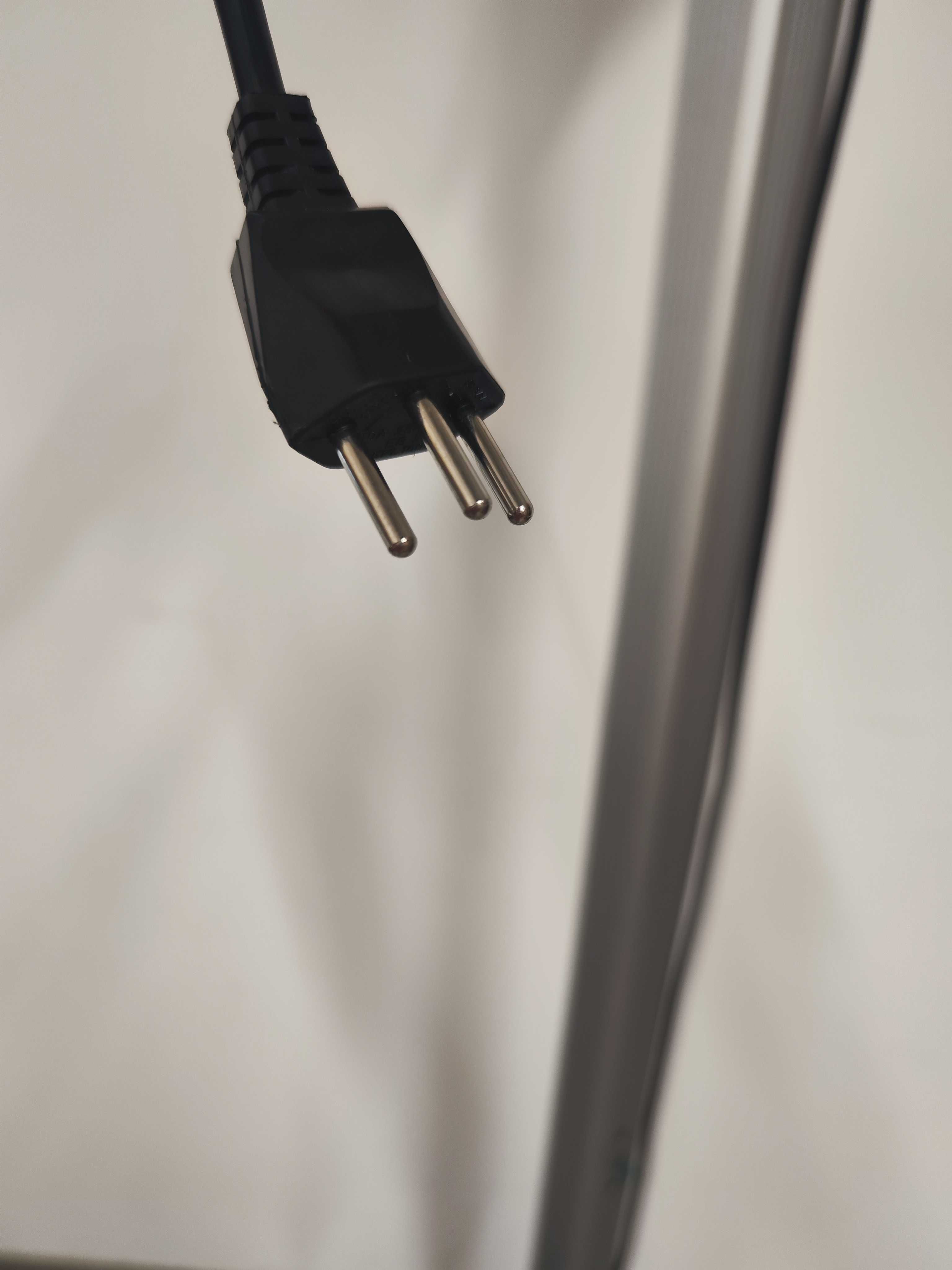 Lampa biurowa podłogowa