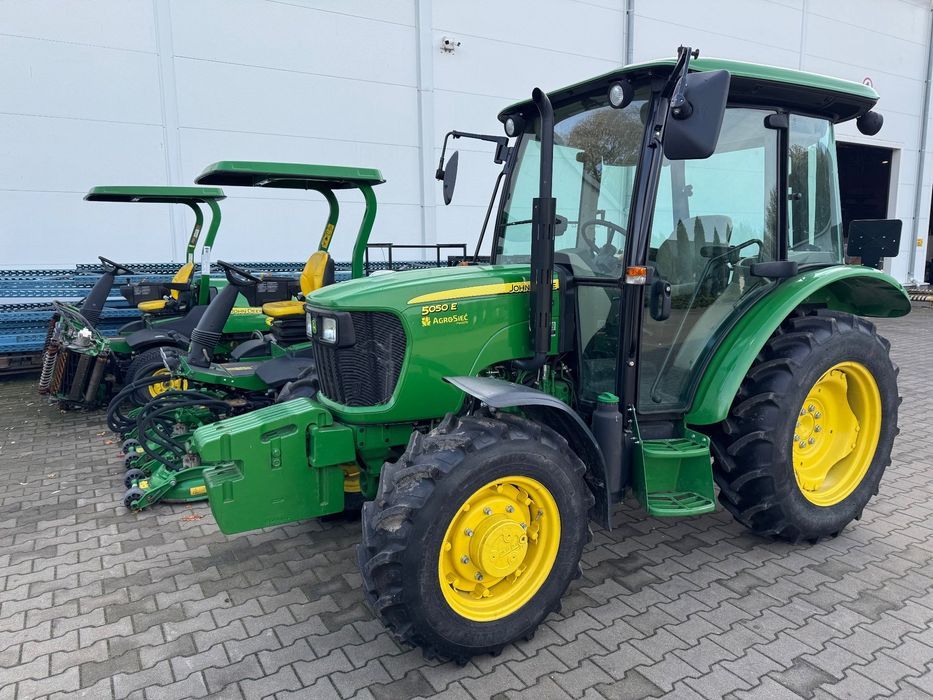 John Deere 5050E  John Deere 5050e | klimatyzacja | 500 mth | jak nowy
