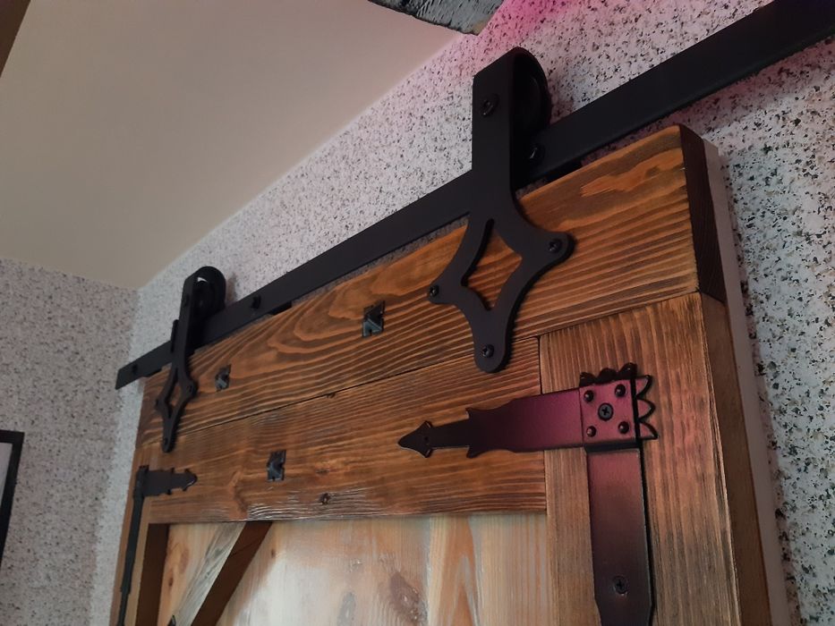 Drzwi przesuwane loft, stare deski
