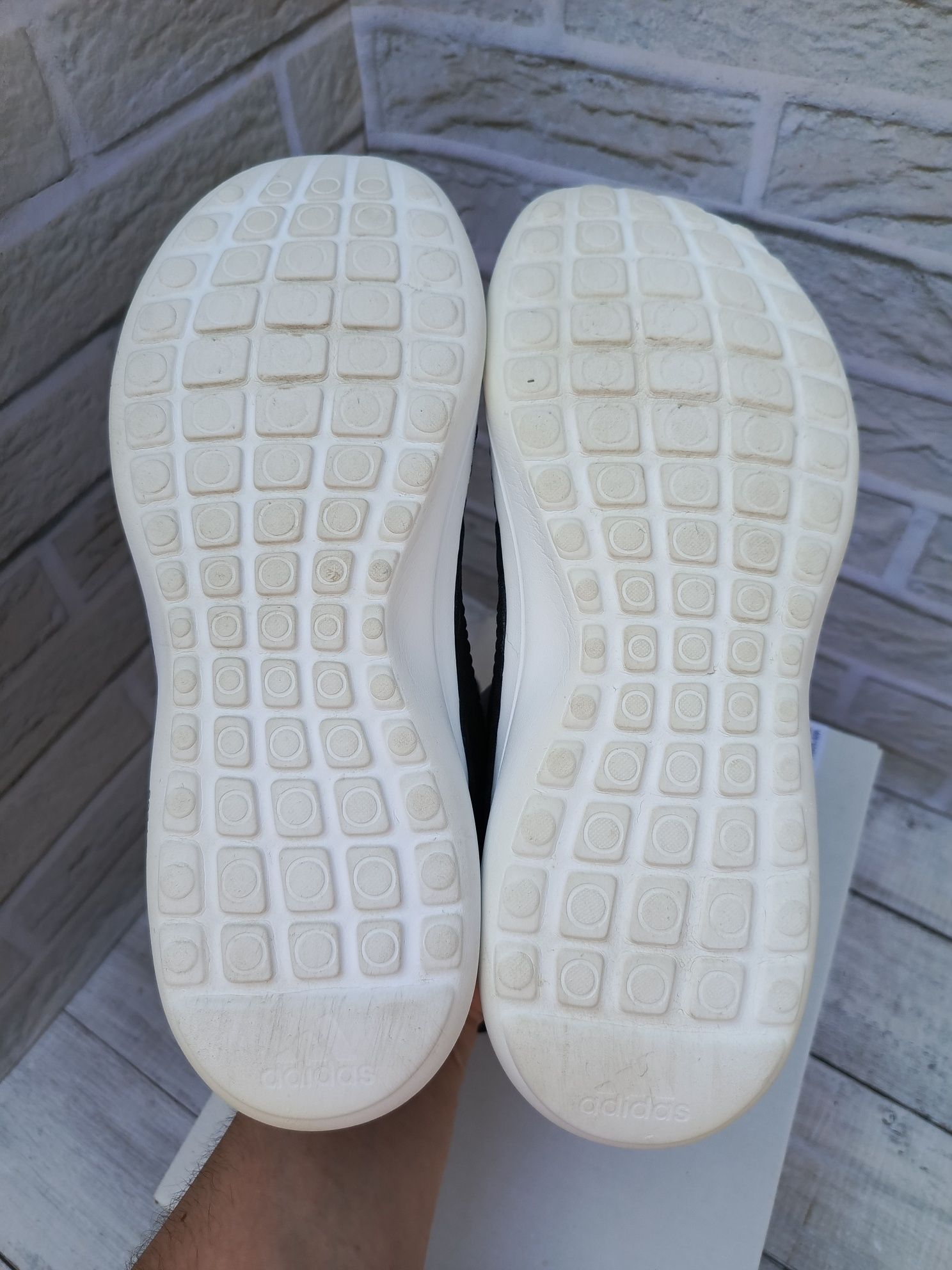 Кросівки adidas (43р 27.5 см)