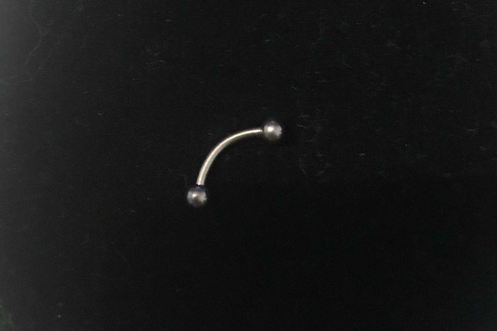 Piercing/Brinco Banana Simples