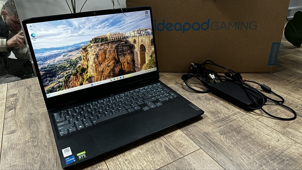 Gwarancja Laptop do gier Lenovo RTX 3050 i5-12th 16gb ram 500gb m.2