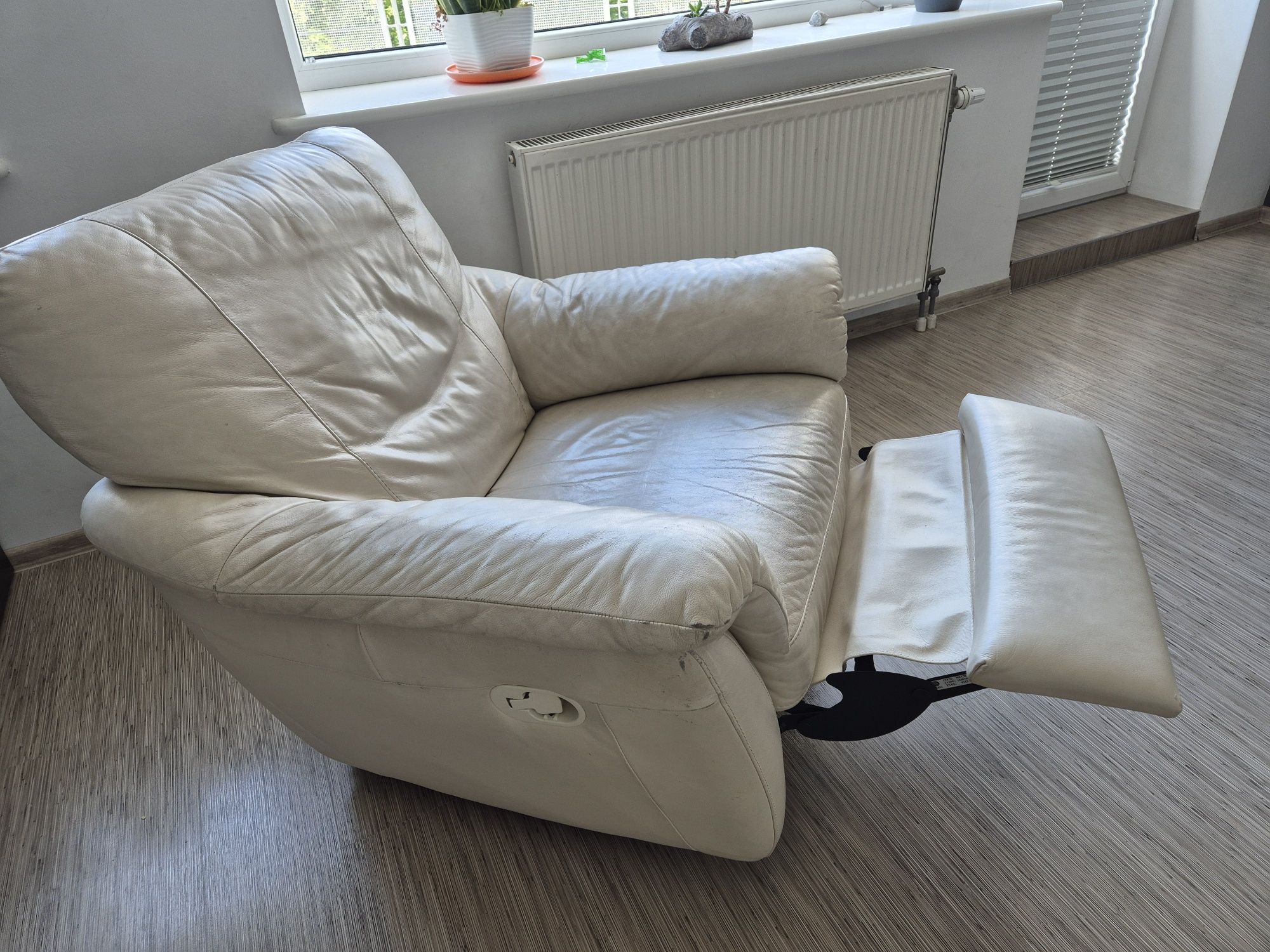 Komplet wypoczynkowy sofa z funkcją spania fotel relaks skóra