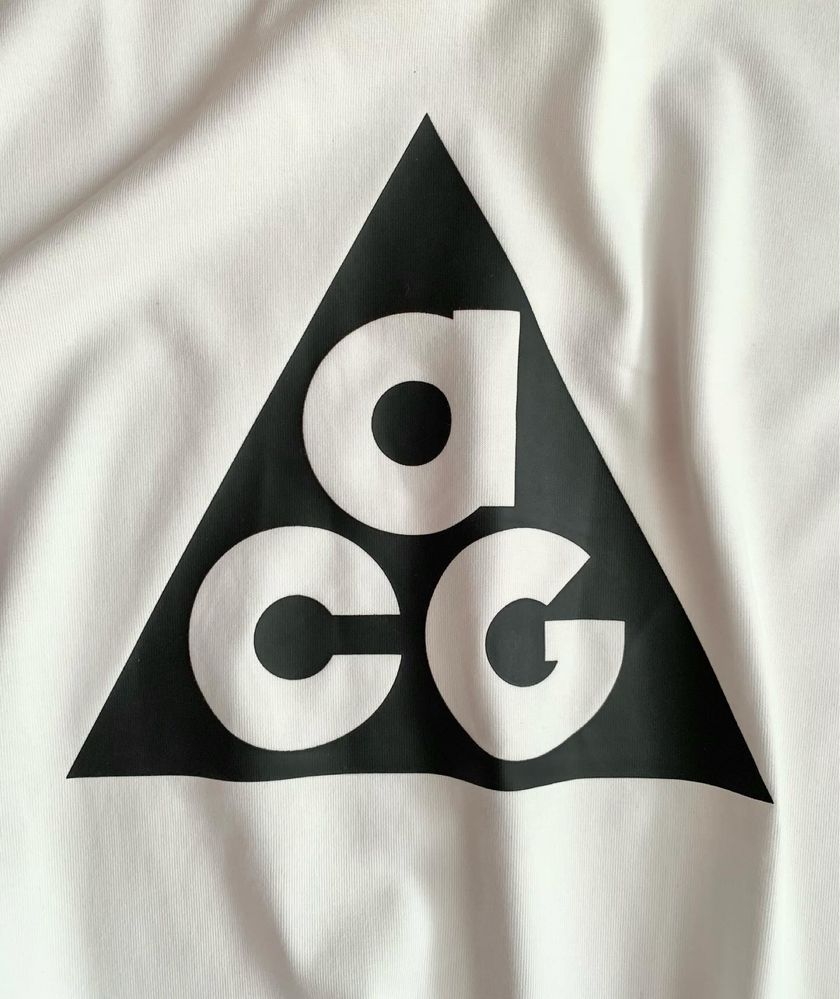 Футболка Nike ACG Big Logo Tee