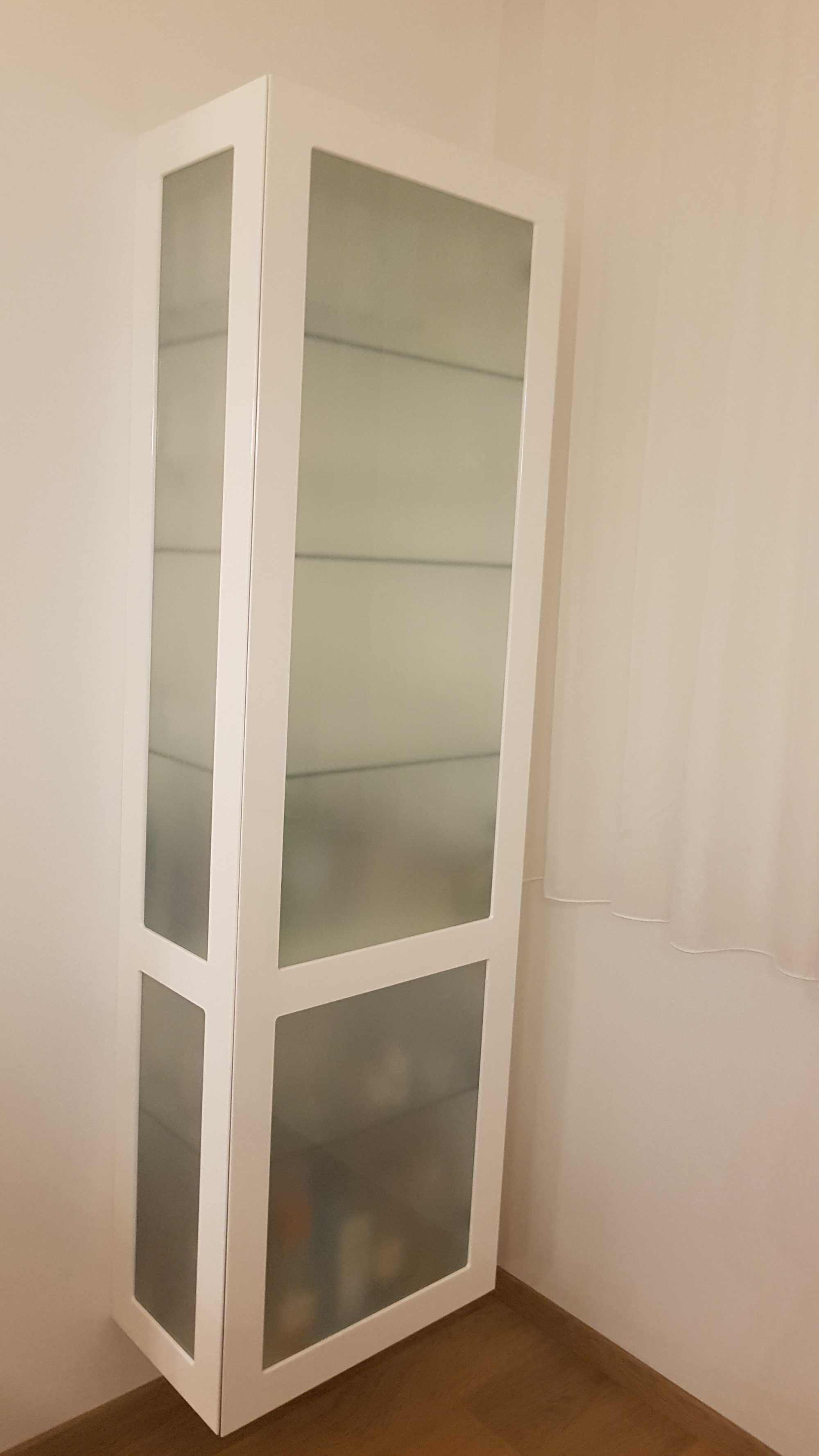 Wisząca witryna barek komoda biały lakier oswietlenie led