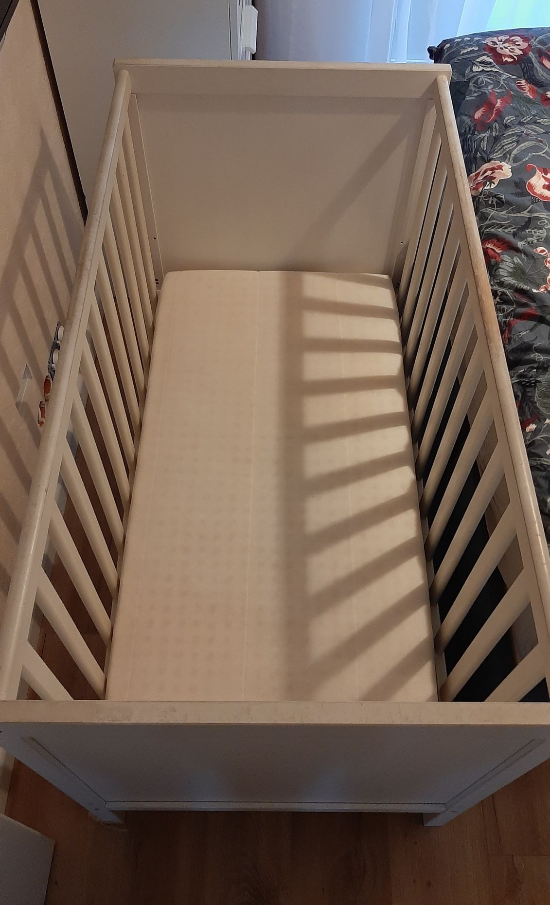 Łóżeczko dziecięce drewniane białe Ikea