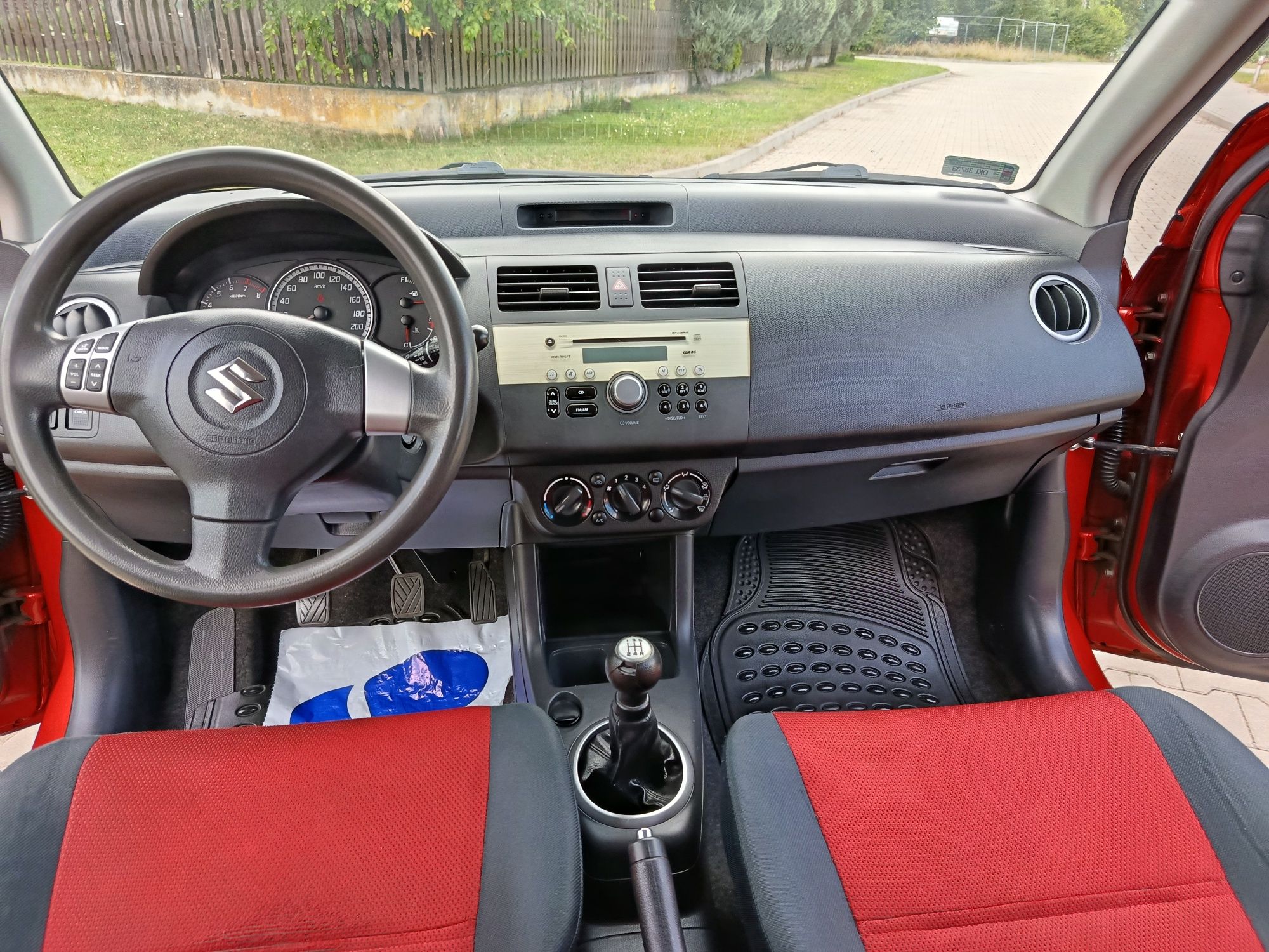Suzuki Swift 1.3  2008r Klimatyzacja Ładny