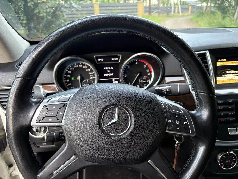 Mercedes benz ml250 2012