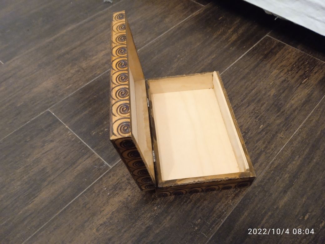 Drewniana szkatułka -PRL