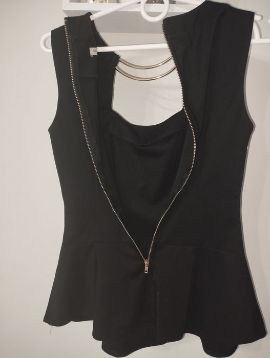 Elegancka czarna bluzka