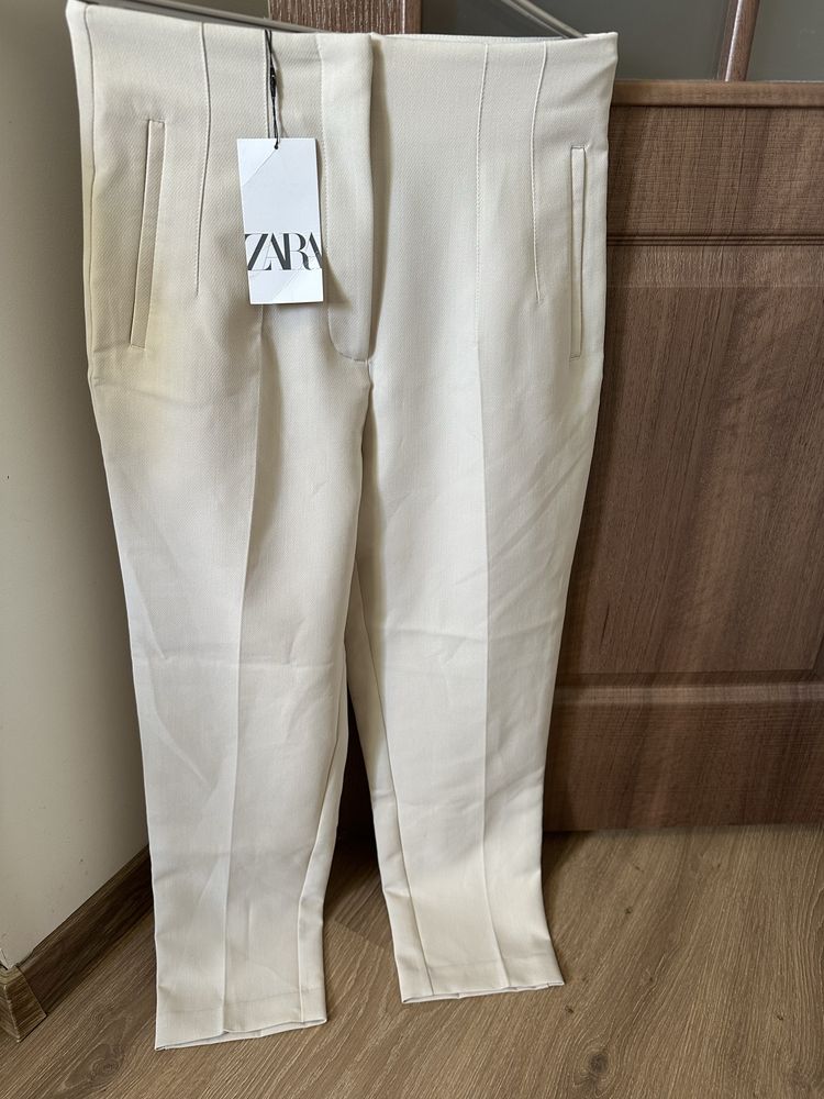 Штани з високою посадкою Zara