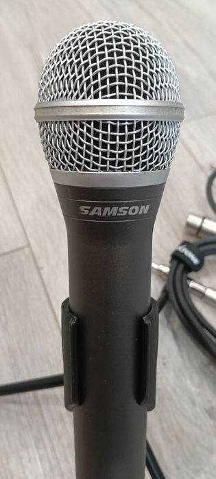 Вокальный микрофон Samson Q2U