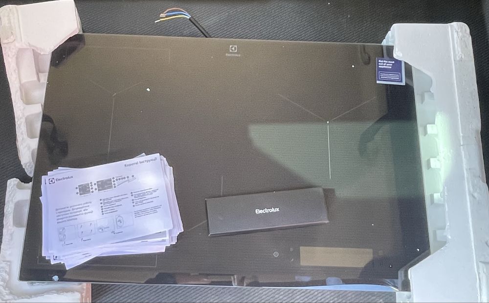 Варильна поверхня Electrolux