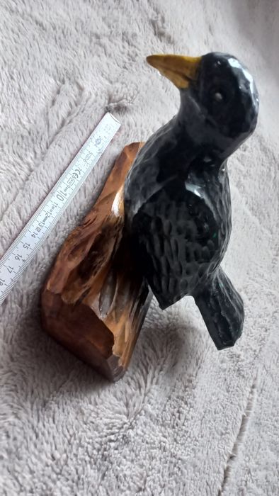 Figura rzeźba  z drewna- kos