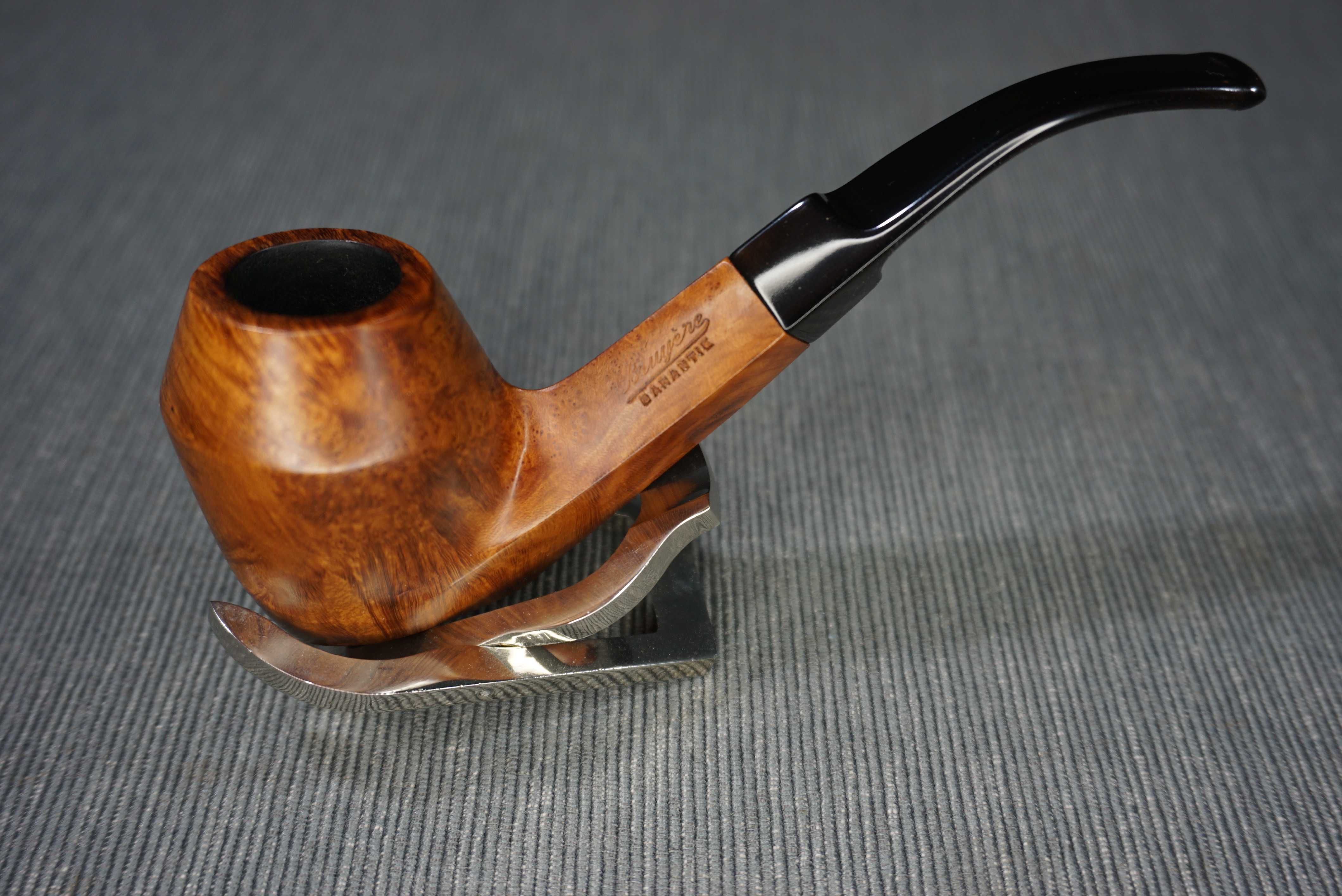 Cachimbo antigo, em urze, de fabricação francesa