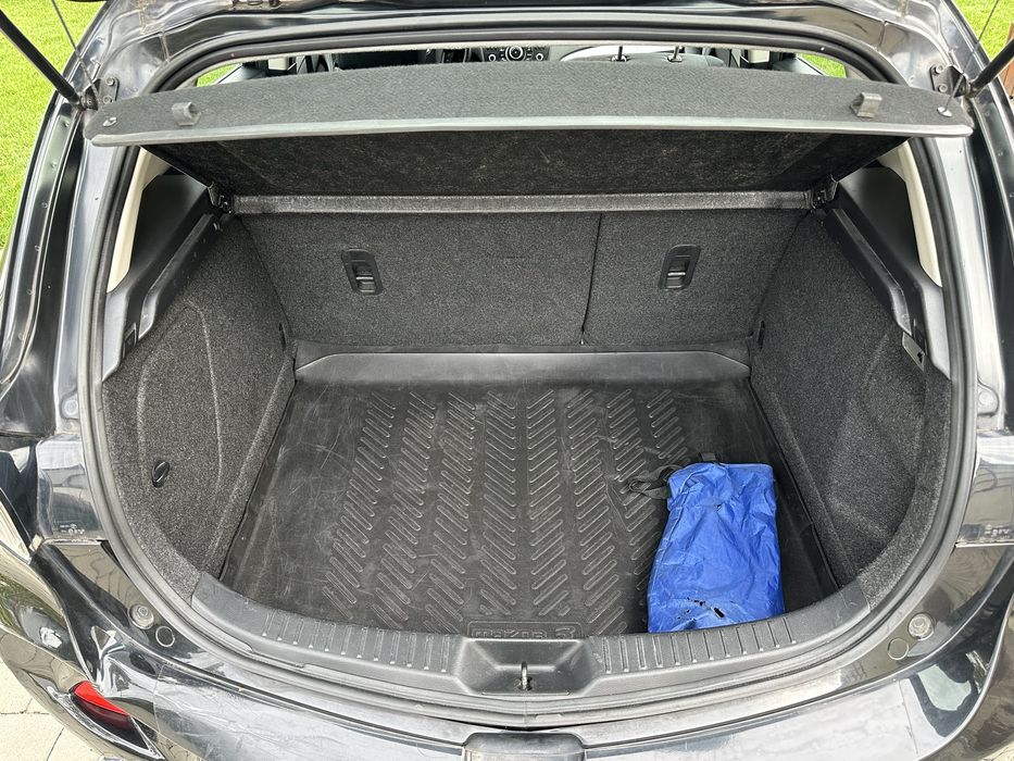 Mazda 3 1.6 benzyna