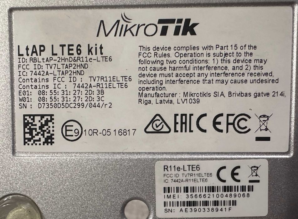 Автомобільна точка доступу LtAP LTE6 RBLtAP-2HnD&R11e-LTE6 Mikrotik