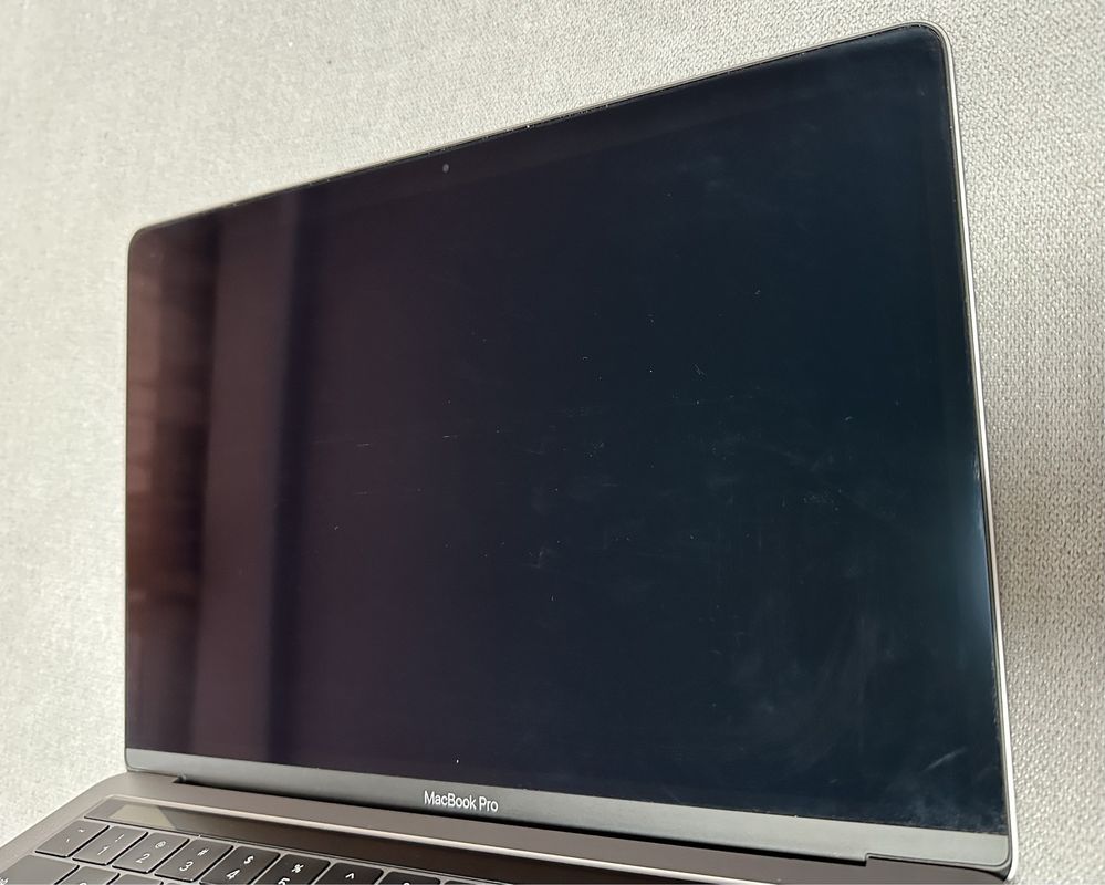 Ноутбук Apple MacBook Pro 13" Space Gray 2018