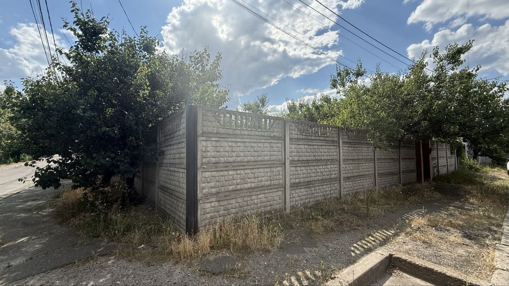 Продаж ділянки з усіма міськими комунікаціями