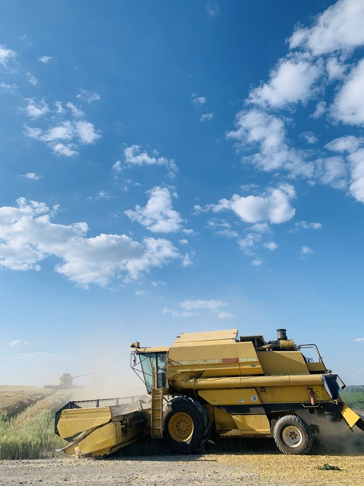 Комбайн New Holland TF46 7.2m
