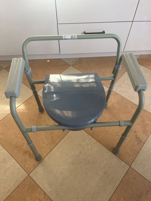 Toaleta przenośna dla niepełnosprawnych