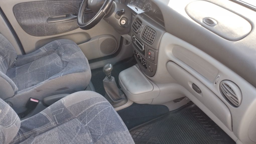Renault Scenic 1. 1.9 DTI lift 2001