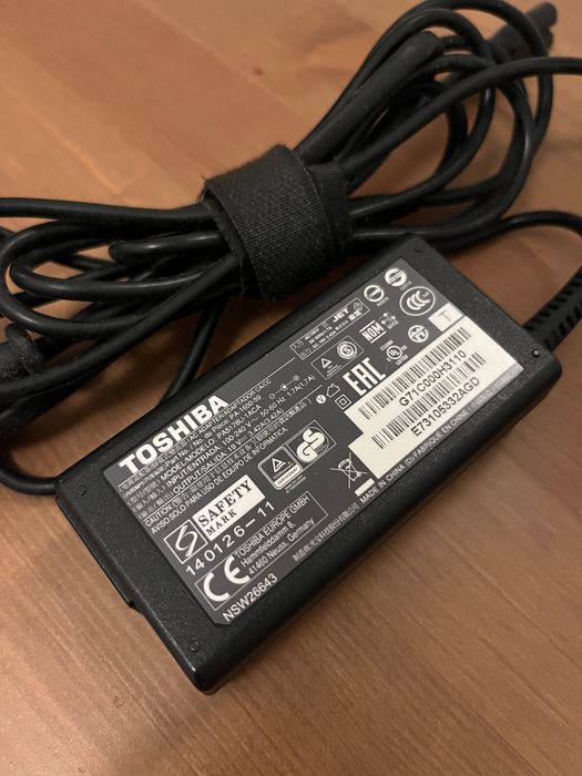 Carregador notebook Toshiba