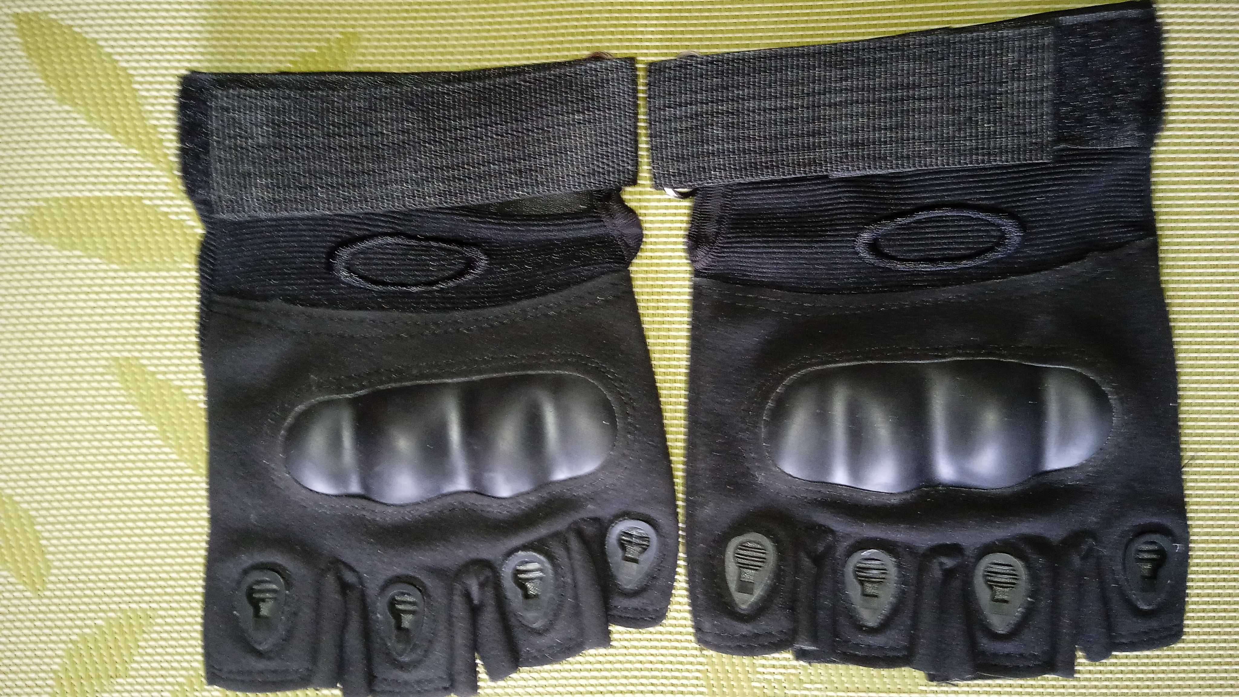 Тактичні рукавиці без пальців накладками перчатки військові
