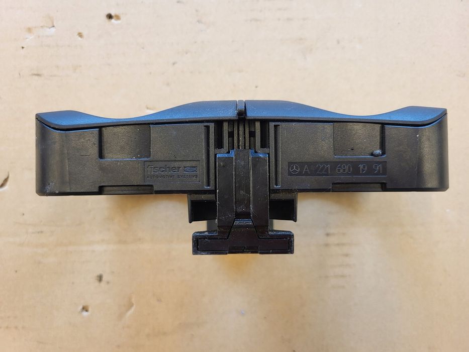 Cupholder Uchwyt na Kubki Mercedes S W221 Oryginalny A2216801991