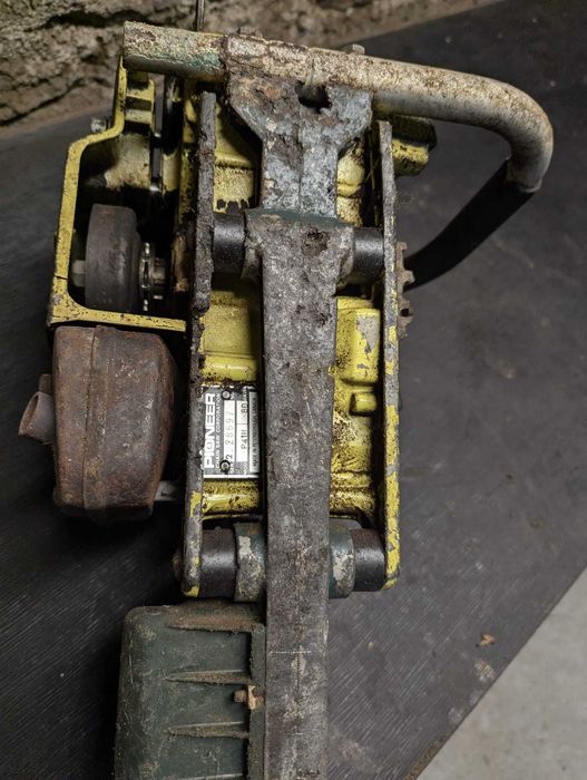 Motoserra Pioneer P41H - usada