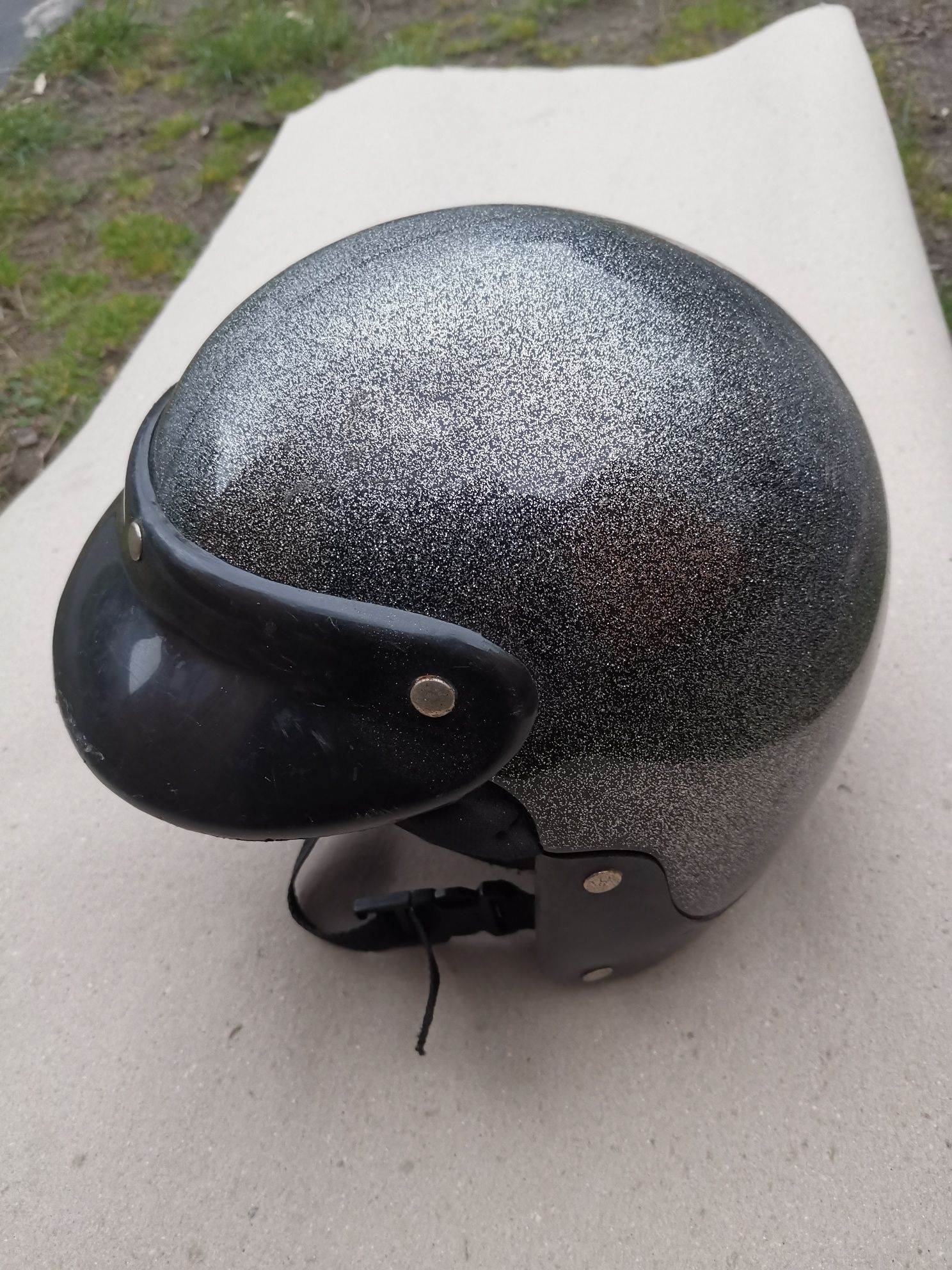 Kask motorowerowy damski