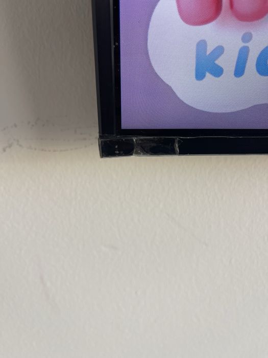 50€ Vendo TV SMART SANSUNG 40” com suporte de parede incluido