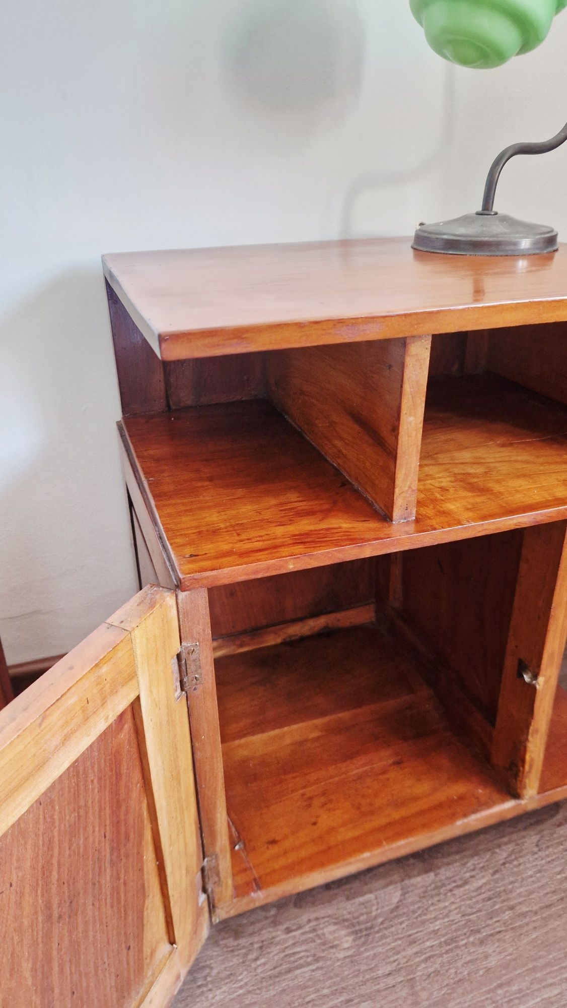 Mesa de cabeceira Art Deco