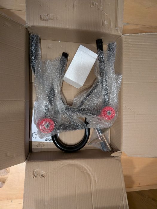 Przedni stojak na motor Humberg MT2